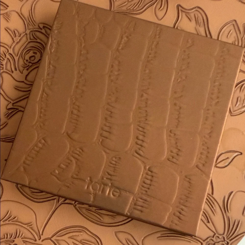 Tarte face and body bronzer 🆕 light-medium full size